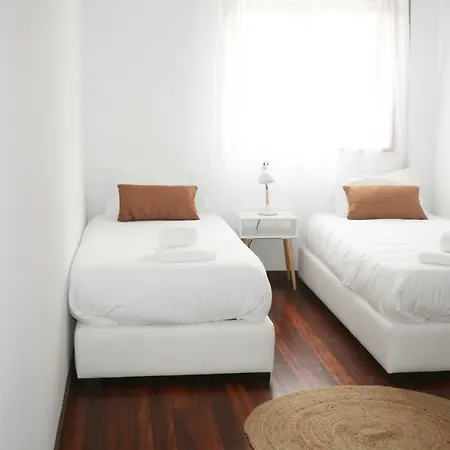 Gare Do Sol Free Parking And Smart Tv Appartement