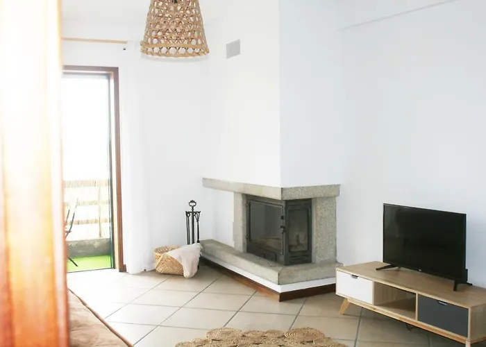 Gare Do Sol Free Parking And Smart Tv